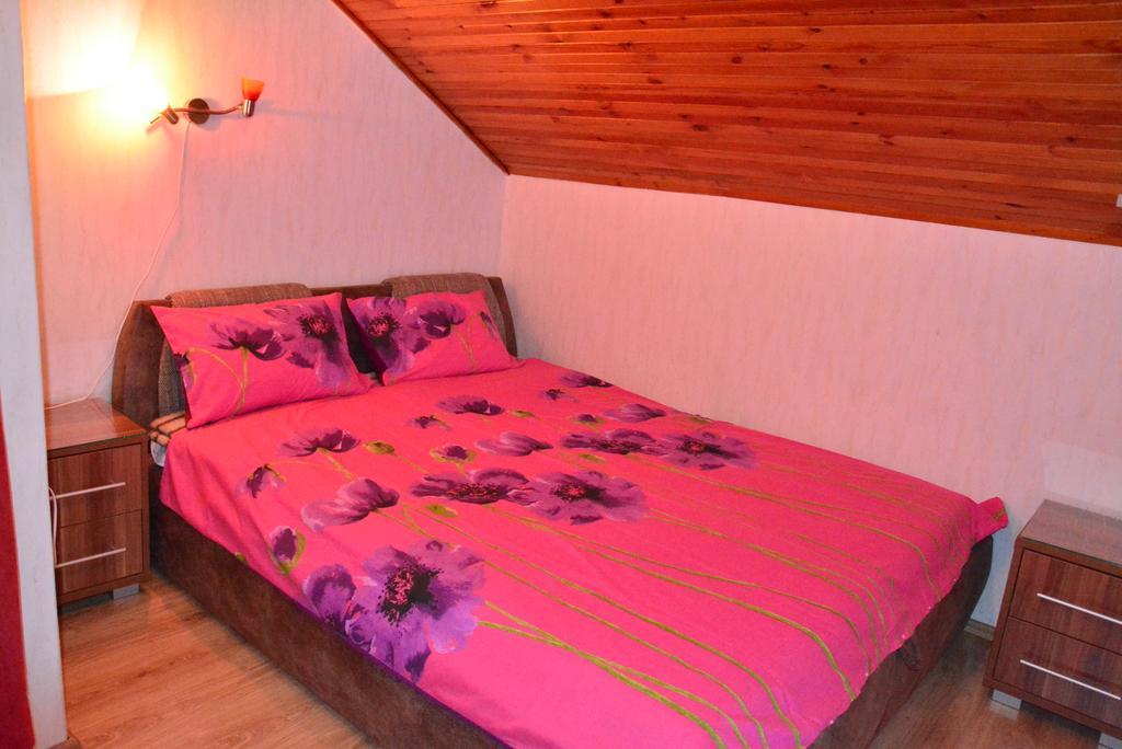 Rozsa Nyaralohaz Villa Balatonboglár Buitenkant foto