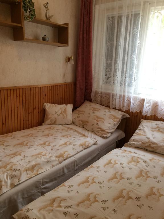 Rozsa Nyaralohaz Villa Balatonboglár Buitenkant foto